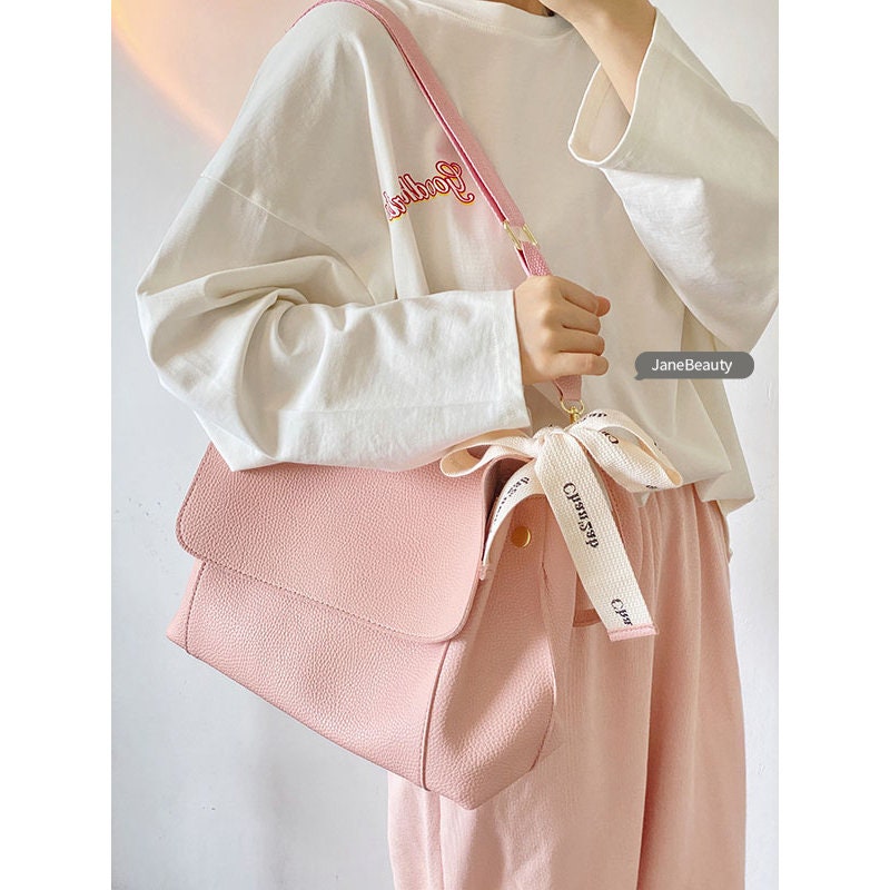 Pinky Minimalist Clean Look Bag | Trending
